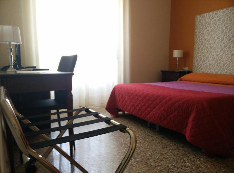 Al Porto Di Cagliari Hotel Buitenkant foto
